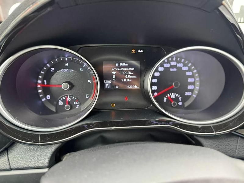 Usado Kia Ceed 136 HP (100 kW) 2021 Cinza Citadino