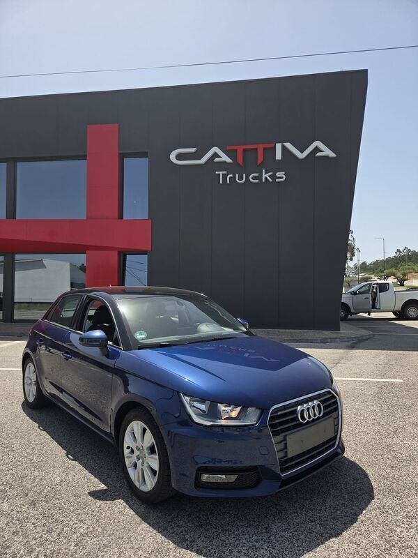 Azul Usado 2018 Audi A1 Citadino | € 16.250 (Preço justo) - Imagem 1/4