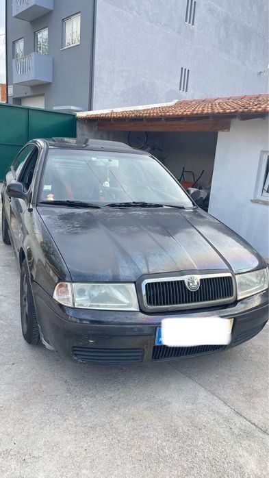 Usado 2001 Skoda Octavia Sedan | € 1.600 - Imagem 1/4