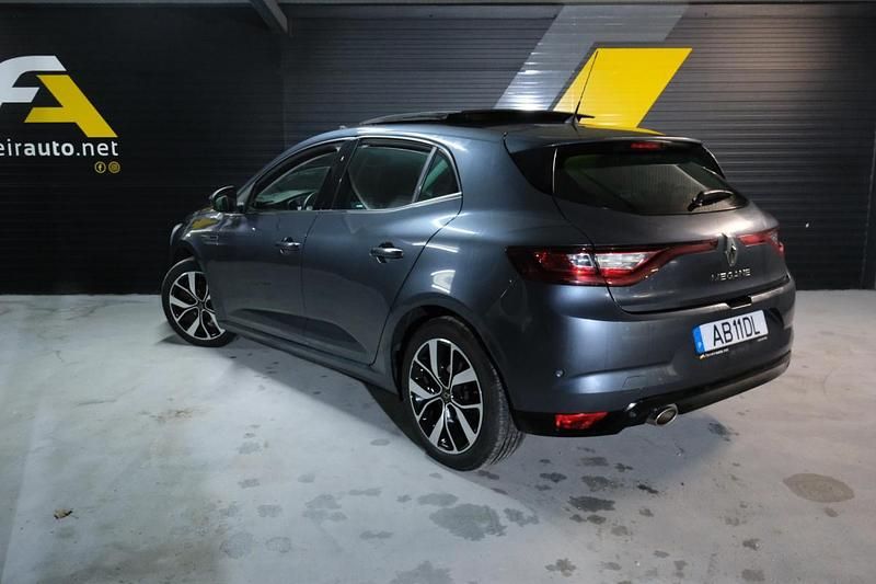 Usado Renault Mégane IV Bose Edition 140 HP (102 kW) 2020 Cinza