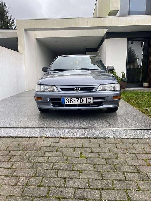 Usado 1997 Toyota Corolla XLi Sedan | € 2.100 - Imagem 1/4