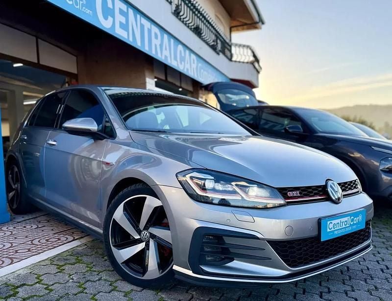 Cinzento Usado 2017 VW Golf VII GTI | € 24.950 (Preço justo) - Imagem 1/4