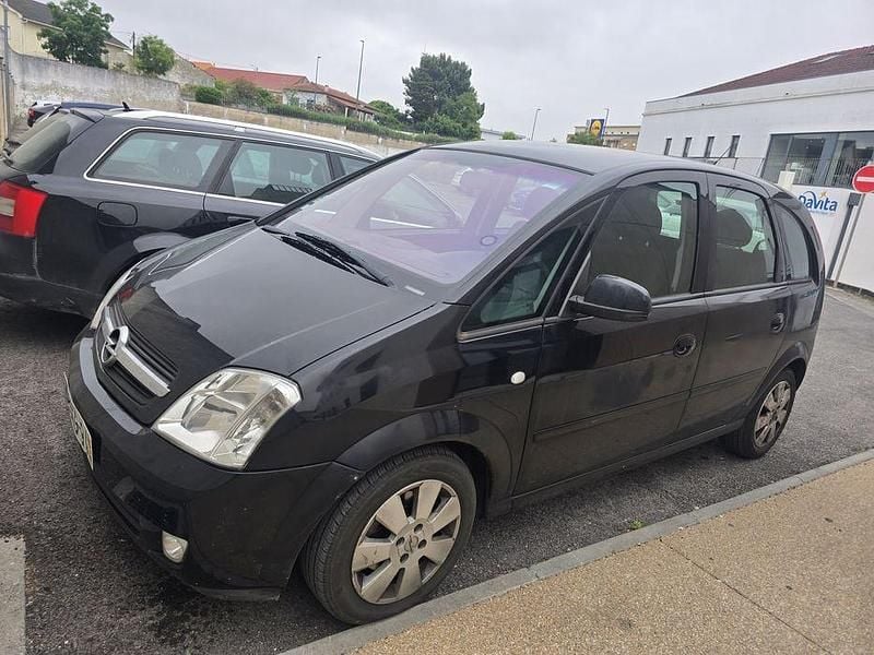 Usado 2004 Opel Meriva Monovolume | € 2.800 - Imagem 1/4