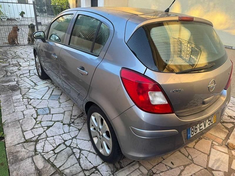Usado Opel Corsa 80 HP (58 kW) 2007 Citadino