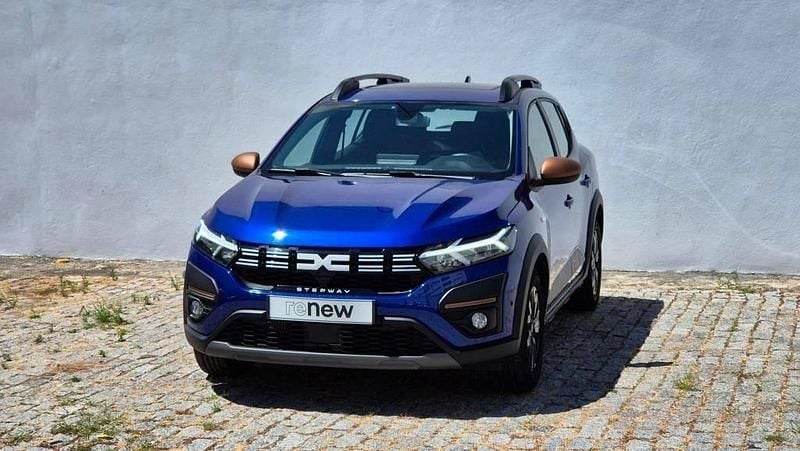 Azul Usado 2024 Dacia Sandero Extreme SUV | € 17.290 (Bom preço) - Imagem 1/4