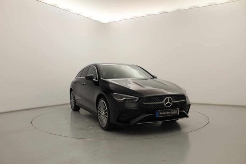 Preto Usado 2024 Mercedes CLA250e Sedan | € 44.990 (Preço justo) - Imagem 1/4