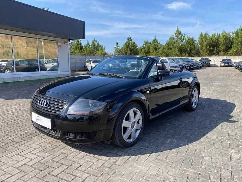 Preto Usado 2001 Audi TT | € 9.990 - Imagem 1/4
