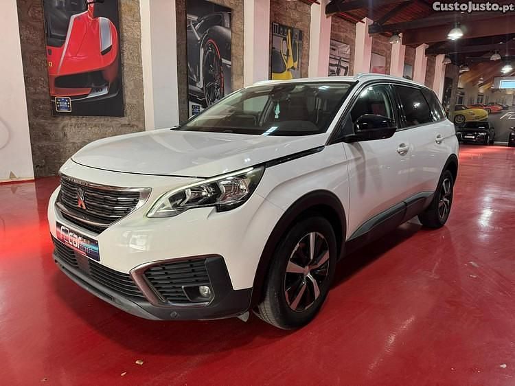 Branco Usado 2018 Peugeot 5008 Active Monovolume | € 16.990 (Preço justo) - Imagem 1/1