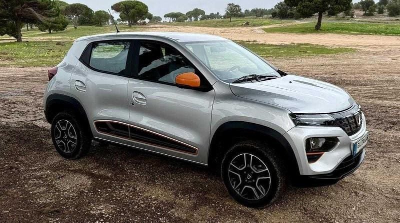 Usado Dacia Spring 33 kW (45 HP) 2022 Cinzento Citadino