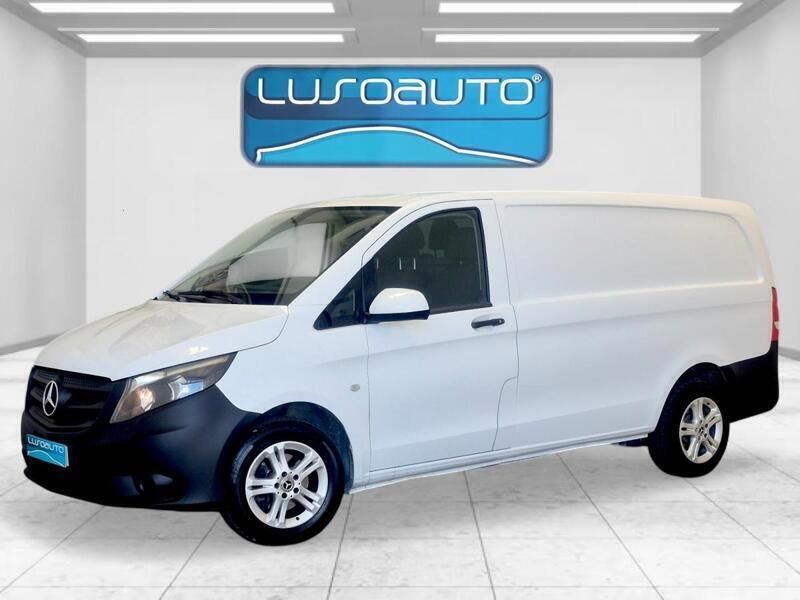 Usado Mercedes Vito 114 HP (83 kW) 2019 Branco Van
