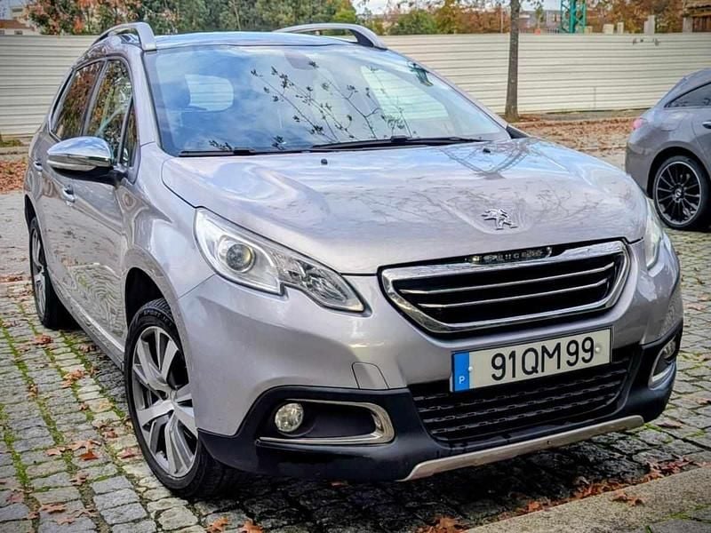 Cinzento Usado 2015 Peugeot 2008 SUV | € 9.290 (Bom preço) - Imagem 1/4