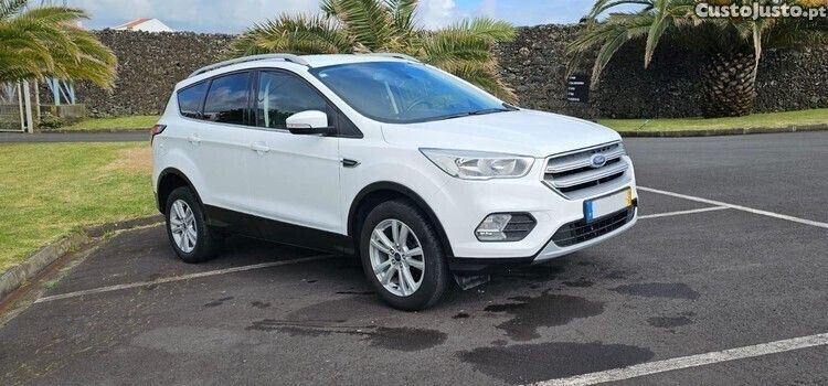 Branco Usado 2018 Ford Kuga Titanium SUV | € 17.900 (Preço justo) - Imagem 1/1