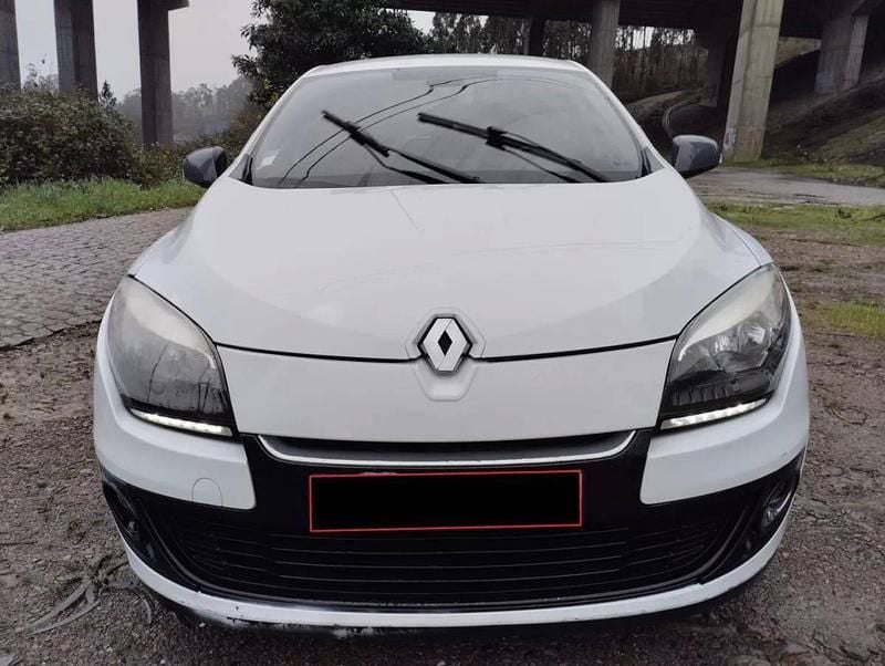 Usado Renault Mégane III LIMITED 110 HP (80 kW) 2013 Branco Citadino
