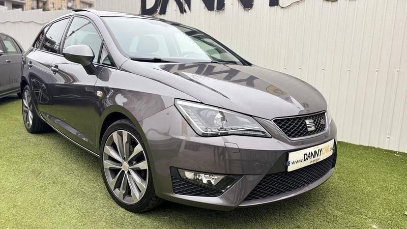 Usado Seat Ibiza 90 HP (66 kW) 2015 Cinzento