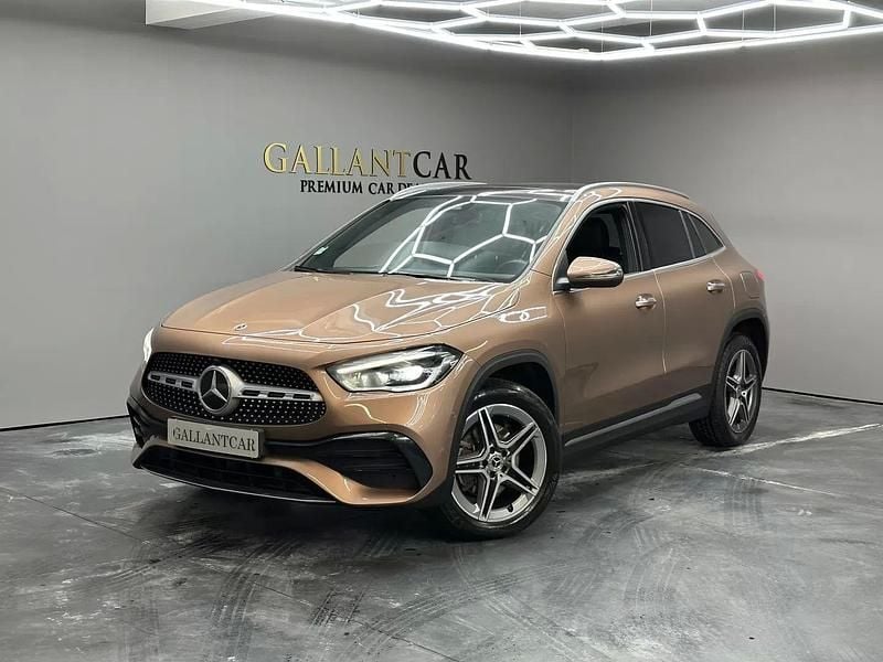 Castanho Usado 2022 Mercedes GLA250 AMG line SUV | € 38.000 (Preço justo) - Imagem 1/4