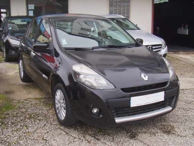 Preto Usado 2010 Renault Clio II Citadino | € 6.450 (Preço justo) - Imagem 1/4