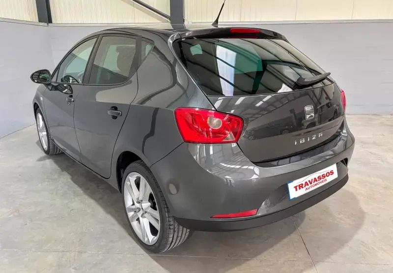 Usado Seat Ibiza Sport 90 HP (66 kW) 2009 Cinza escuro