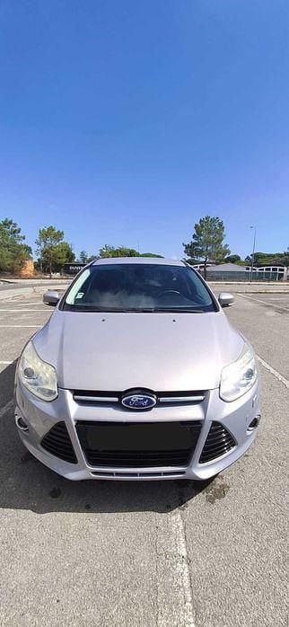 Usado 2012 Ford Focus Titanium Sedan | € 9.000 (Preço justo) - Imagem 1/4