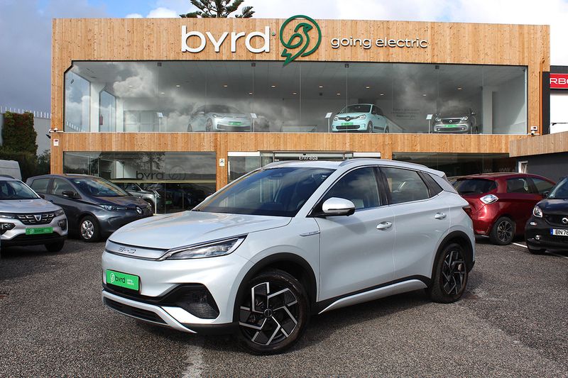 Branco Usado 2023 BYD Atto 3 Design SUV | € 29.900 (Preço justo) - Imagem 1/4