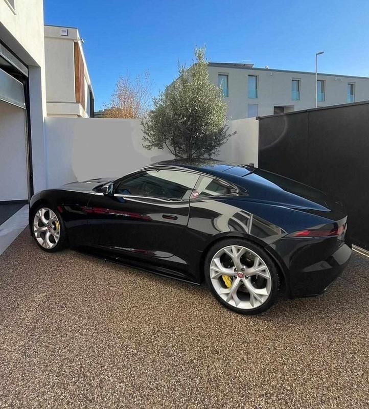 Usado Jaguar F-Type 340 HP (250 kW) 2017 Preto Coupé
