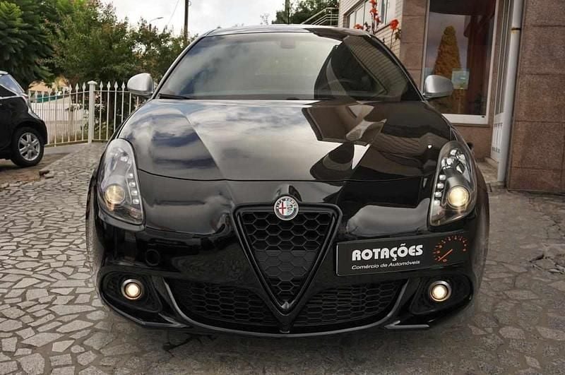 Usado Alfa Romeo Giulietta 105 HP (77 kW) 2014 Preto Citadino