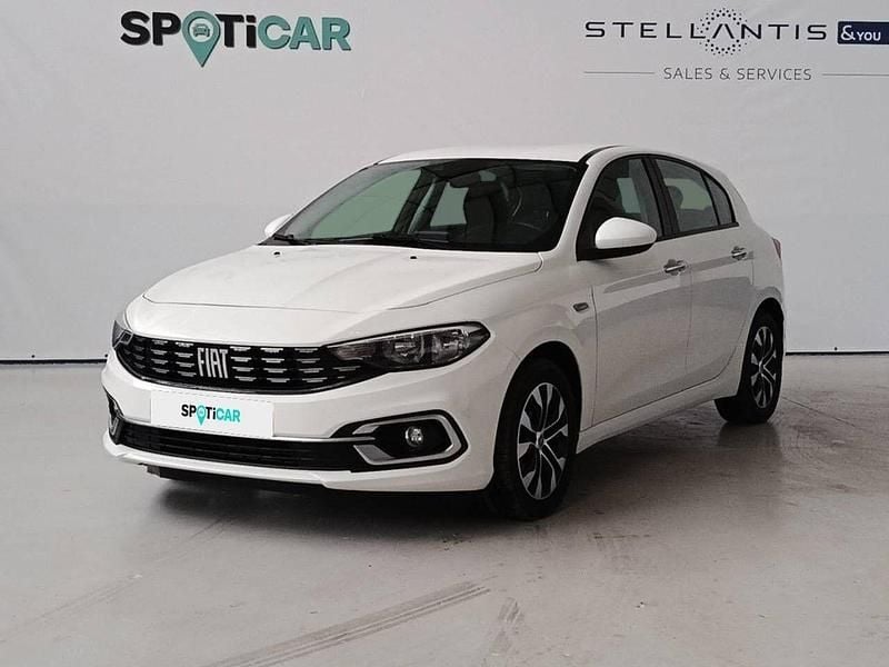Branco Usado 2022 Fiat Tipo City Life Sedan | € 15.500 (Preço justo) - Imagem 1/4