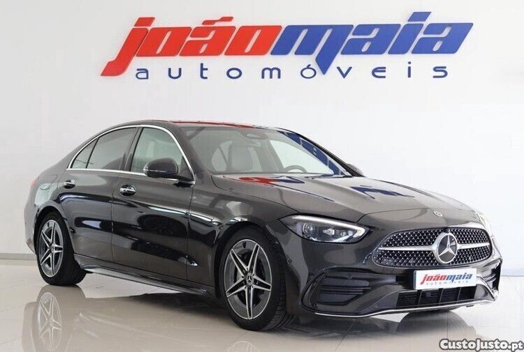 Branco Usado 2023 Mercedes C300 AMG line | € 49.500 (Preço justo) - Imagem 1/1