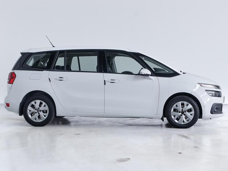 Usado Citroën Spacetourer 130 HP (95 kW) 2018 Branco Monovolume