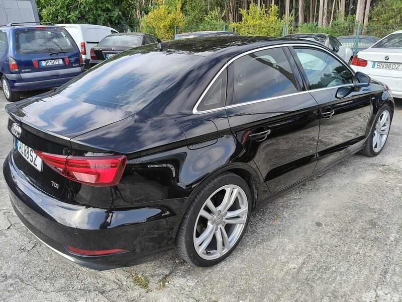 Usado Audi A3 S-Line 110 HP (80 kW) 2017 Preto Sedan