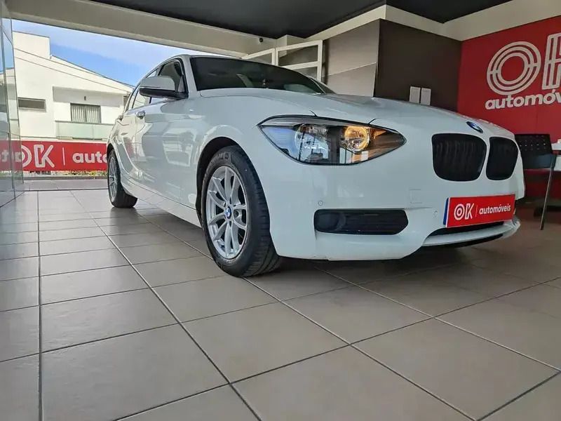 Branco Usado 2012 BMW 116 Sport Line Citadino | € 9.100 (Bom preço) - Imagem 1/4