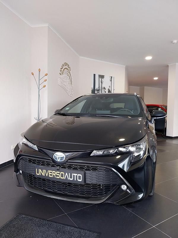 Preto Usado 2021 Toyota Corolla Comfort Carrinha | € 24.950 - Imagem 1/4