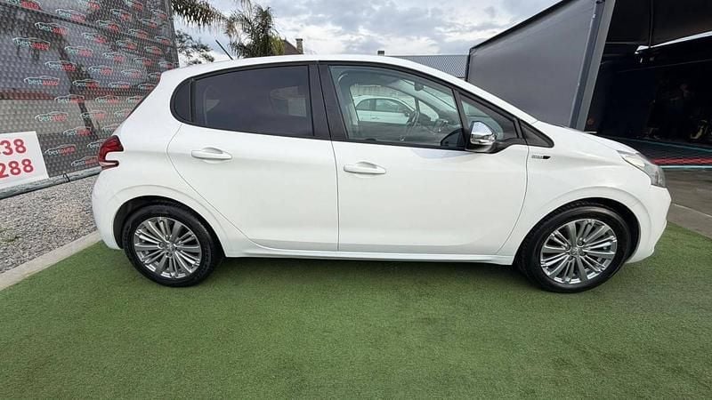 Usado Peugeot 208 Style 82 HP (60 kW) 2016 Branco Citadino