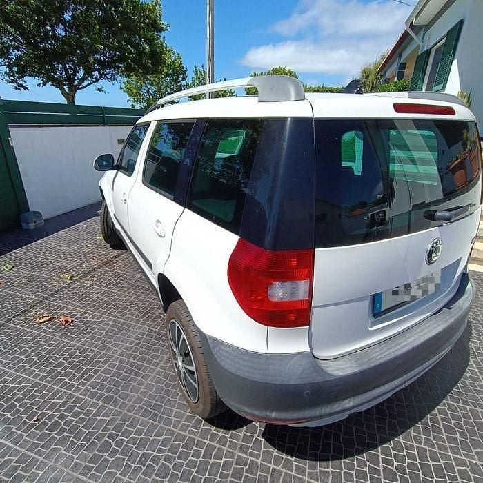 Usado 2010 Skoda Yeti SUV | € 7.900 - Imagem 1/4