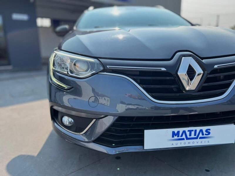 Usado Renault Mégane IV 115 HP (84 kW) 2018 Cinzento Carrinha