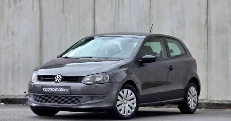 Cinzento Usado 2010 VW Polo Citadino | € 6.990 (Caro) - Imagem 1/4