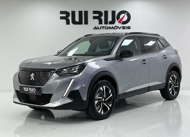 Cinza Usado 2022 Peugeot 2008 Allure SUV | € 18.500 (Preço justo) - Imagem 1/4