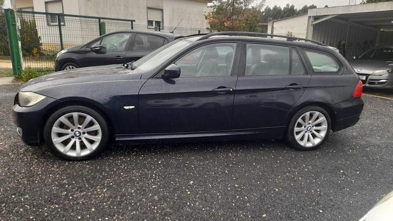 Usado BMW 318 Sport Line 143 HP (105 kW) 2009 Azul Carrinha