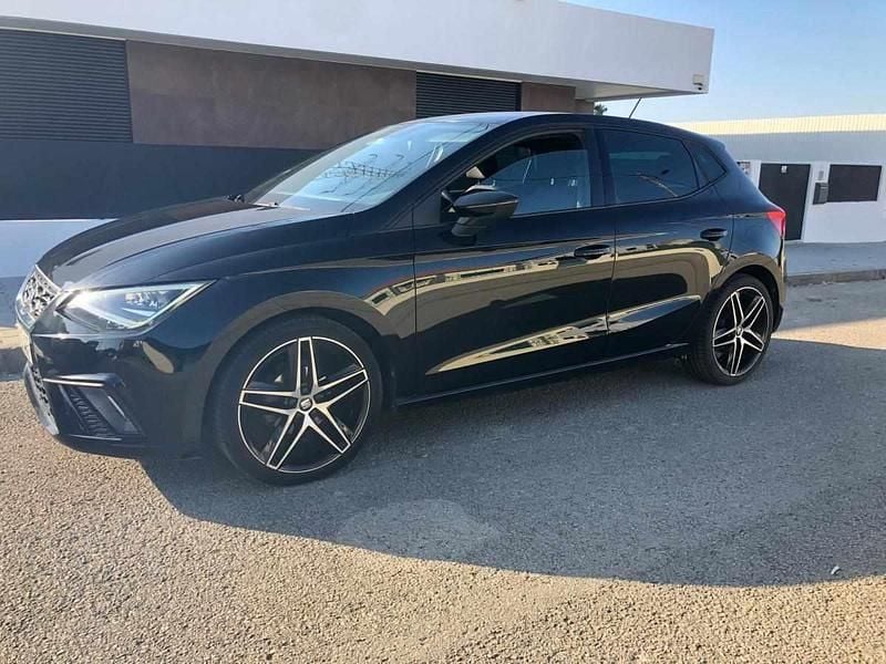 Usado Seat Ibiza FR 95 HP (69 kW) 2020 Preto Citadino