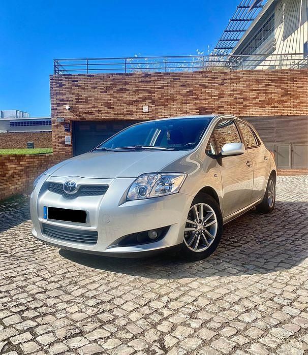 Usado 2009 Toyota Auris Sedan | € 10.900 (Preço justo) - Imagem 1/4