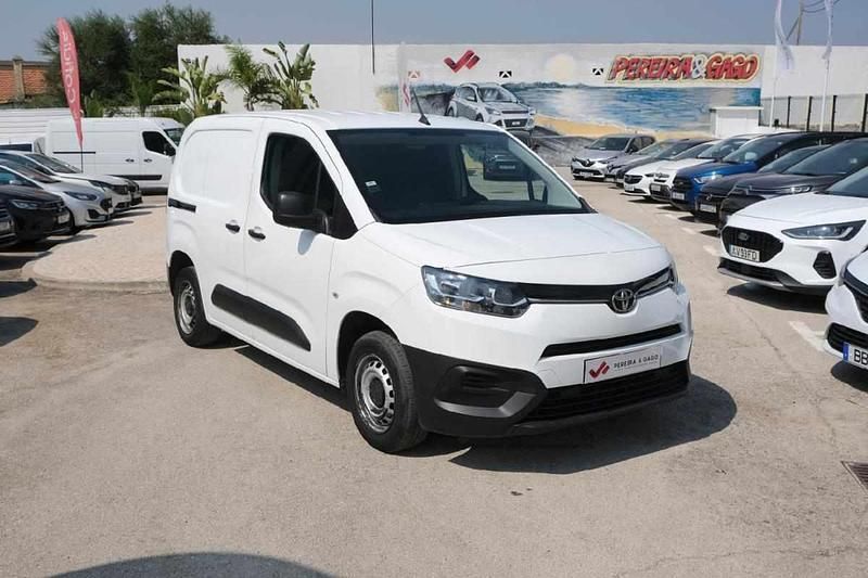 Branco Usado 2020 Toyota Proace Van | € 14.250 (Preço justo) - Imagem 1/4