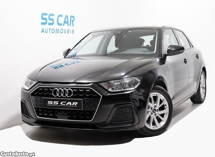 Preto Usado 2022 Audi A1 Advanced Citadino | € 18.950 (Preço justo) - Imagem 1/1