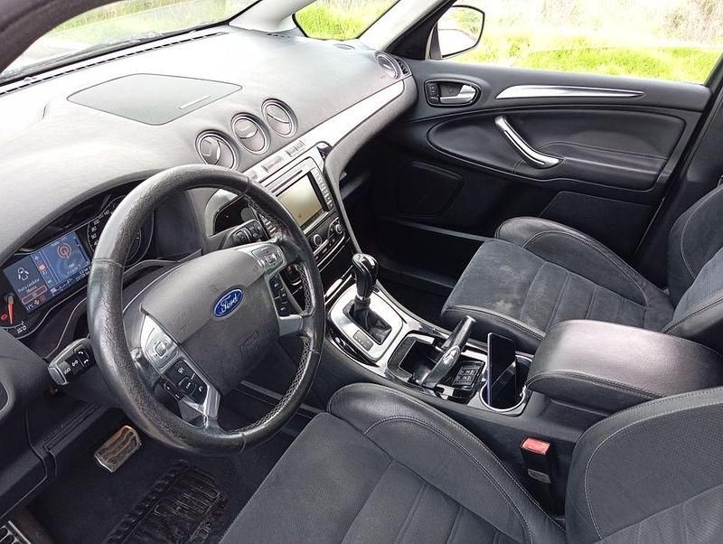 Usado Ford S-MAX S 200 HP (147 kW) 2011 Monovolume