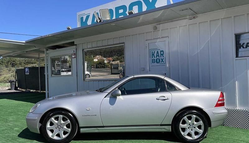 Usado Mercedes SLK200 192 HP (141 kW) 1999 Cabrios