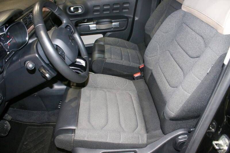 Preto Usado 2021 Citroën C3 PureTech Citadino | € 14.990 (Preço justo) - Imagem 1/4