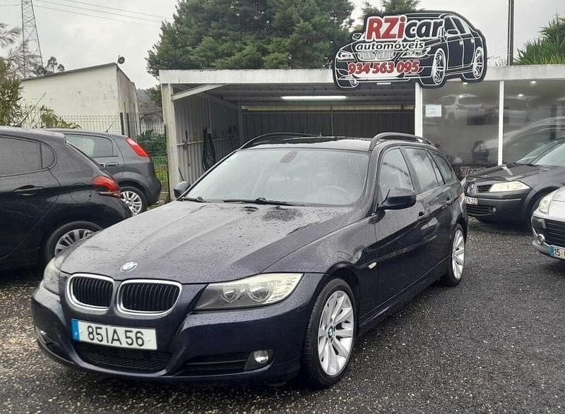 Usado BMW 318 Sport Line 143 HP (105 kW) 2009 Azul Carrinha