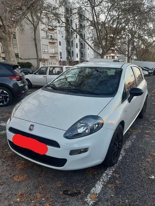 Usado 2013 Fiat Punto Sport Citadino | € 4.990 (Bom preço) - Imagem 1/4