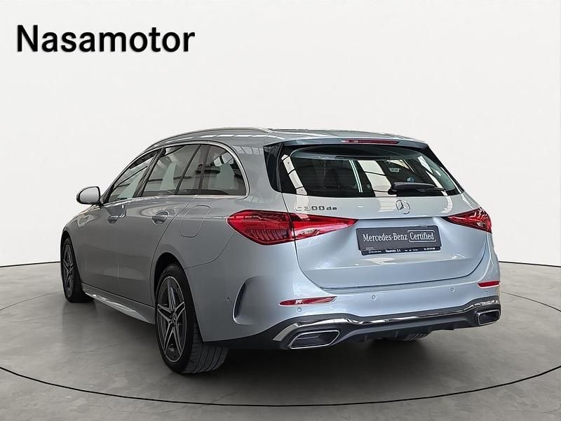 Usado Mercedes C300 313 HP (230 kW) 2024 Cinzento claro metalizado Carrinha