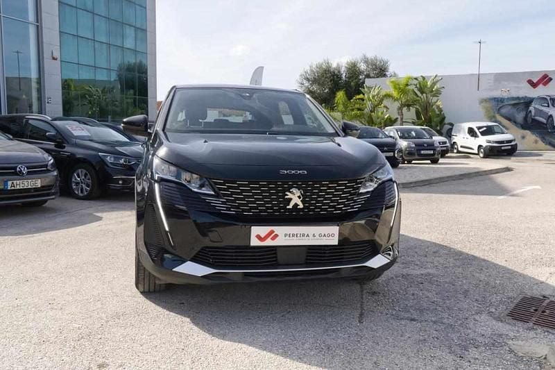 Usado Peugeot 3008 131 HP (96 kW) 2023 Preto Citadino