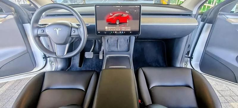 Usado Tesla Model Y 219 kW (299 HP) 2023 Branco SUV