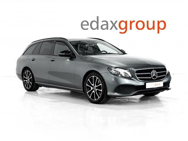 Cinza Usado 2017 Mercedes E220 Avantgarde Carrinha | € 21.990 - Imagem 1/4